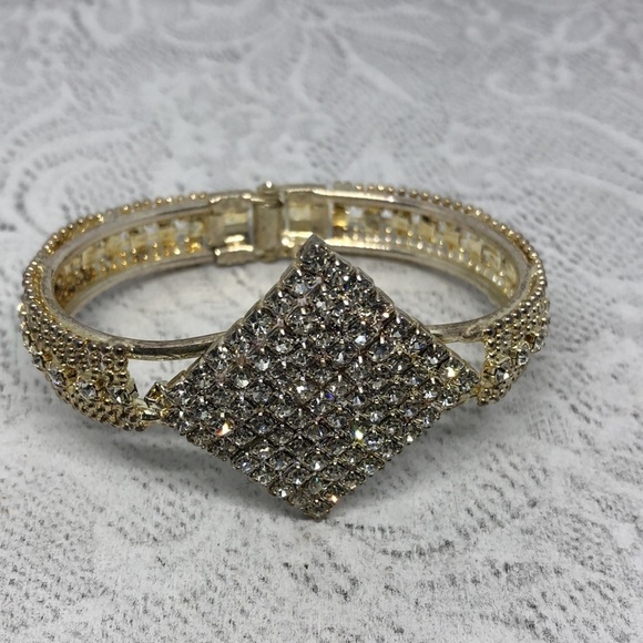 VINTAGE rhinestone statement glam art deco style clamper hinge formal bracelet. - Picture 3 of 6
